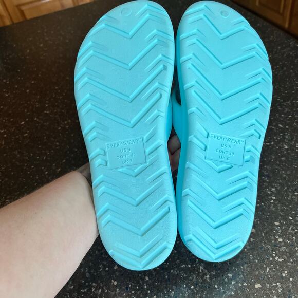 Totes Solbounce Womens mint green cross over sandals slide on Size 8 NEW - Picture 6 of 8